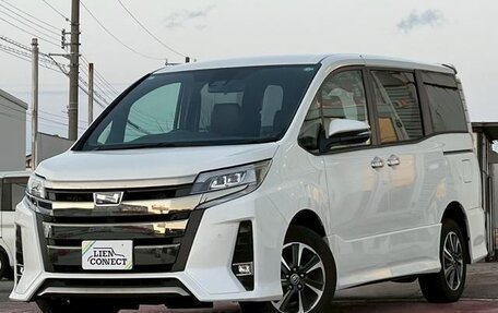Toyota Noah III, 2021 год, 2 600 666 рублей, 1 фотография