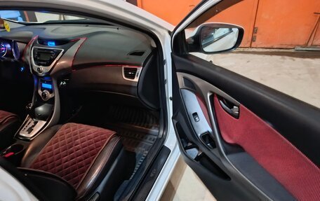 Hyundai Elantra V, 2011 год, 1 050 000 рублей, 11 фотография