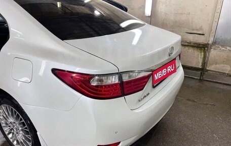 Lexus ES VII, 2013 год, 1 800 000 рублей, 1 фотография