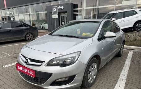 Opel Astra J, 2013 год, 680 000 рублей, 1 фотография
