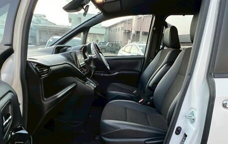 Toyota Noah III, 2021 год, 2 600 666 рублей, 8 фотография