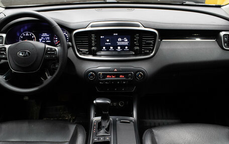 KIA Sorento III Prime рестайлинг, 2018 год, 2 299 000 рублей, 10 фотография