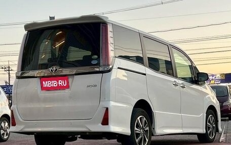Toyota Noah III, 2021 год, 2 600 666 рублей, 17 фотография