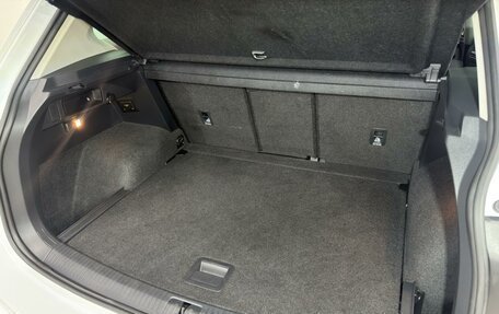 Volkswagen Tiguan II, 2018 год, 1 999 000 рублей, 6 фотография