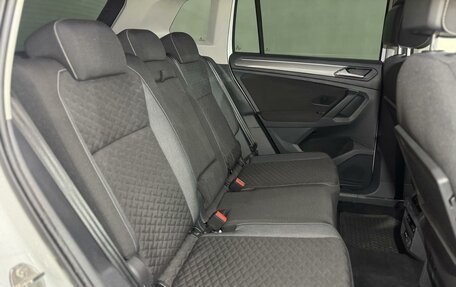 Volkswagen Tiguan II, 2018 год, 1 999 000 рублей, 11 фотография