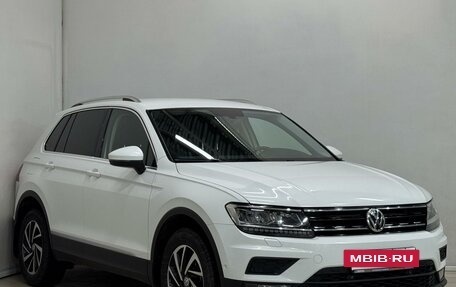 Volkswagen Tiguan II, 2018 год, 1 999 000 рублей, 9 фотография