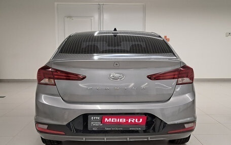 Hyundai Elantra VI рестайлинг, 2018 год, 1 320 000 рублей, 7 фотография