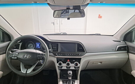 Hyundai Elantra VI рестайлинг, 2018 год, 1 320 000 рублей, 17 фотография