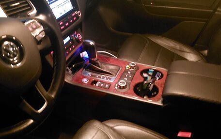 Volkswagen Touareg III, 2012 год, 1 950 000 рублей, 11 фотография