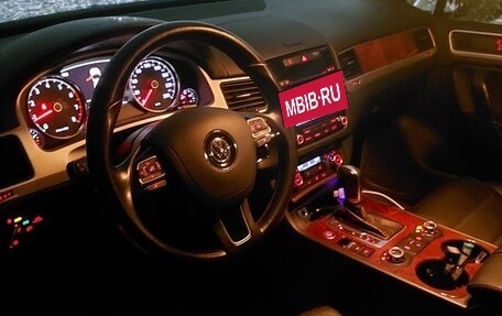 Volkswagen Touareg III, 2012 год, 1 950 000 рублей, 13 фотография