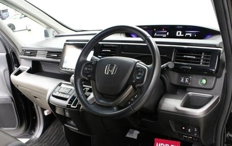 Honda Stepwgn IV, 2021 год, 2 050 000 рублей, 9 фотография