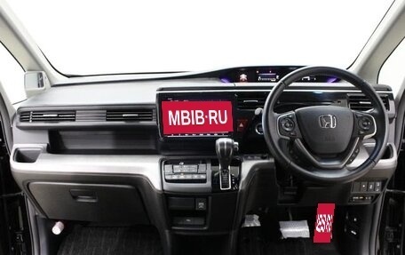 Honda Stepwgn IV, 2021 год, 2 050 000 рублей, 6 фотография