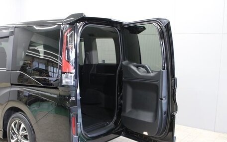 Honda Stepwgn IV, 2021 год, 2 050 000 рублей, 14 фотография