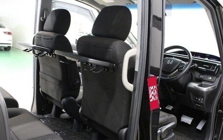 Honda Stepwgn IV, 2021 год, 2 050 000 рублей, 12 фотография