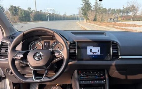 Skoda Karoq I, 2022 год, 1 800 000 рублей, 12 фотография