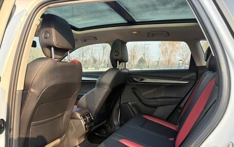 Skoda Karoq I, 2022 год, 1 800 000 рублей, 17 фотография