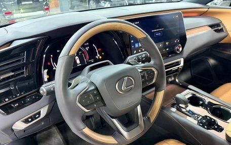 Lexus RX IV рестайлинг, 2023 год, 11 300 000 рублей, 8 фотография