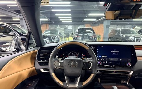 Lexus RX IV рестайлинг, 2023 год, 11 300 000 рублей, 5 фотография