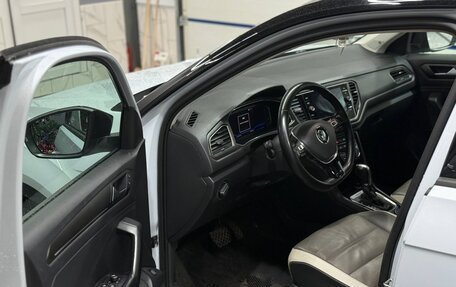 Volkswagen T-Roc I, 2017 год, 2 050 000 рублей, 9 фотография