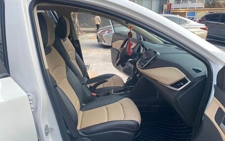Chevrolet Monza, 2022 год, 1 450 001 рублей, 10 фотография