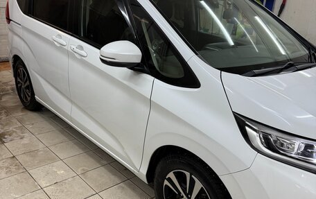 Honda Freed II, 2019 год, 1 860 000 рублей, 2 фотография