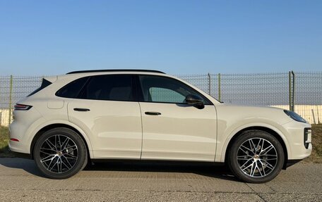 Porsche Cayenne III, 2025 год, 18 700 000 рублей, 4 фотография
