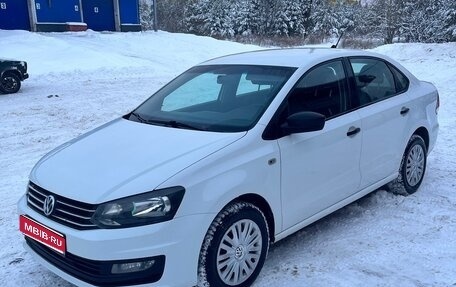 Volkswagen Polo VI (EU Market), 2019 год, 715 000 рублей, 1 фотография