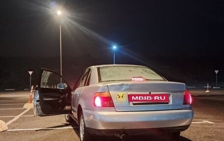 Audi A4, 1998 год, 330 000 рублей, 5 фотография