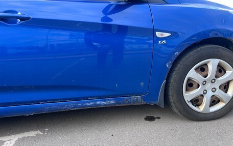 Hyundai Solaris II рестайлинг, 2013 год, 700 000 рублей, 8 фотография