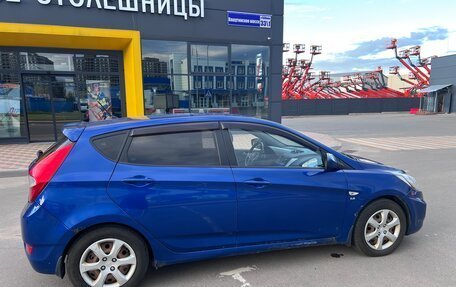 Hyundai Solaris II рестайлинг, 2013 год, 700 000 рублей, 7 фотография