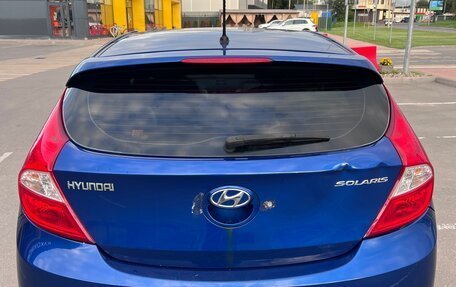 Hyundai Solaris II рестайлинг, 2013 год, 700 000 рублей, 5 фотография