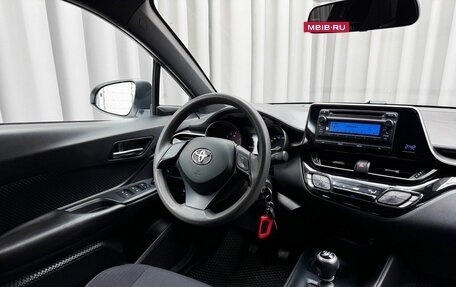 Toyota C-HR I рестайлинг, 2018 год, 2 050 000 рублей, 10 фотография