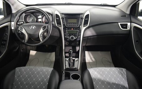 Hyundai i30 II рестайлинг, 2015 год, 980 000 рублей, 10 фотография