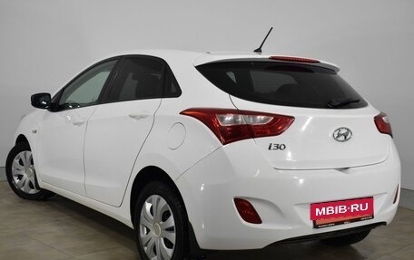 Hyundai i30 II рестайлинг, 2015 год, 980 000 рублей, 7 фотография