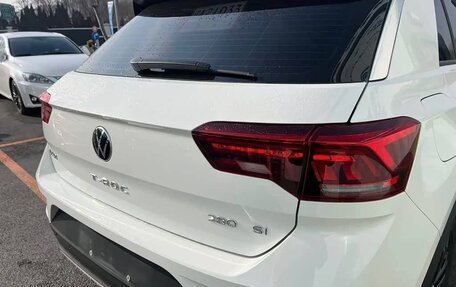 Volkswagen T-Roc I, 2022 год, 1 920 000 рублей, 6 фотография