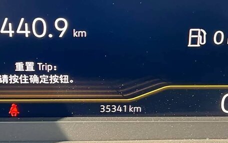 Volkswagen T-Roc I, 2022 год, 1 920 000 рублей, 17 фотография