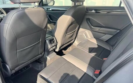 Volkswagen T-Roc I, 2022 год, 1 920 000 рублей, 23 фотография