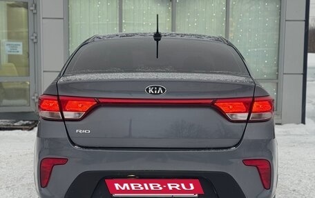 KIA Rio IV, 2018 год, 1 299 000 рублей, 16 фотография