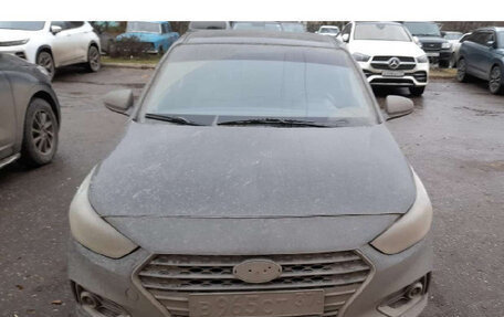 Hyundai Solaris II рестайлинг, 2018 год, 650 000 рублей, 2 фотография