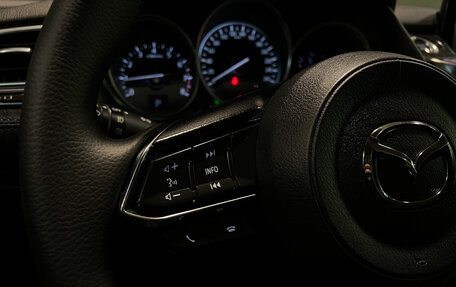 Mazda 6, 2017 год, 1 610 000 рублей, 18 фотография