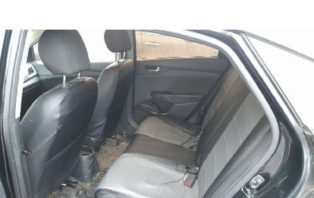 Hyundai Solaris II рестайлинг, 2018 год, 650 000 рублей, 17 фотография