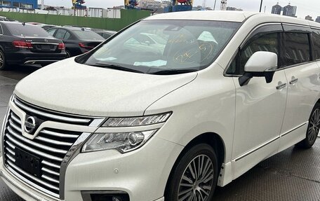 Nissan Elgrand III, 2020 год, 3 500 000 рублей, 3 фотография