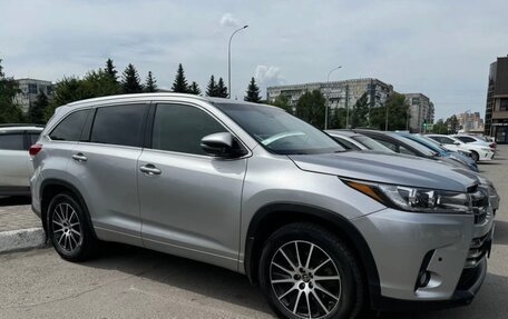 Toyota Highlander III, 2017 год, 3 890 000 рублей, 19 фотография