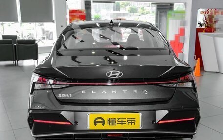 Hyundai Elantra, 2025 год, 2 650 000 рублей, 4 фотография