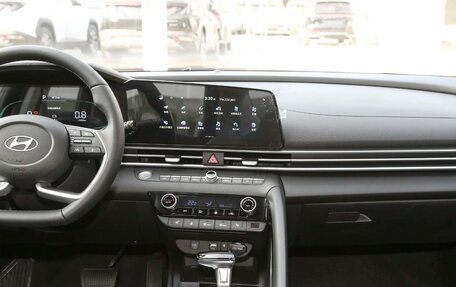 Hyundai Elantra, 2025 год, 2 650 000 рублей, 12 фотография