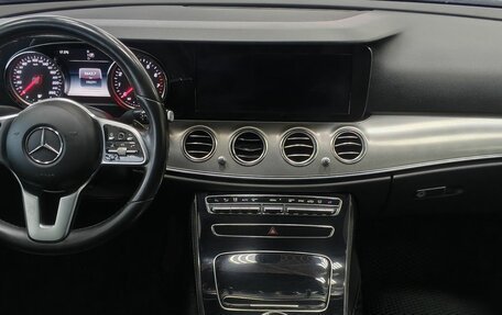 Mercedes-Benz E-Класс, 2019 год, 2 375 000 рублей, 11 фотография