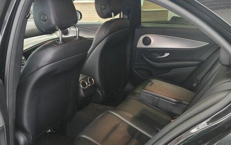 Mercedes-Benz E-Класс, 2019 год, 2 375 000 рублей, 21 фотография