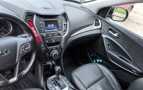 Hyundai Santa Fe III рестайлинг, 2017 год, 2 700 000 рублей, 21 фотография