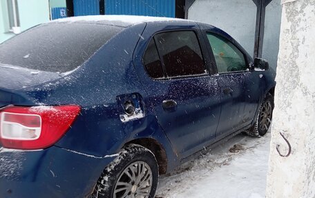 Renault Logan II, 2019 год, 650 000 рублей, 3 фотография