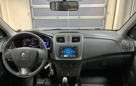 Renault Logan II, 2018 год, 890 000 рублей, 10 фотография